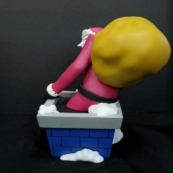 The Joker Santa Collectible Statue Christmas - Picture 2 of 8